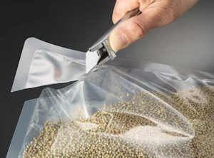 Olfa SK-14 is a NSF certified safety knife designed for the rigors of the food processing environment. 